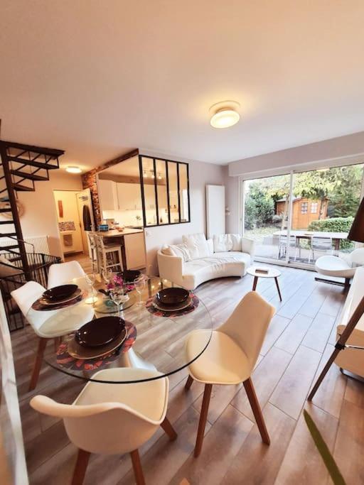 Le Patio Garonne Maison 6 Personnes, Climatise, Netflix