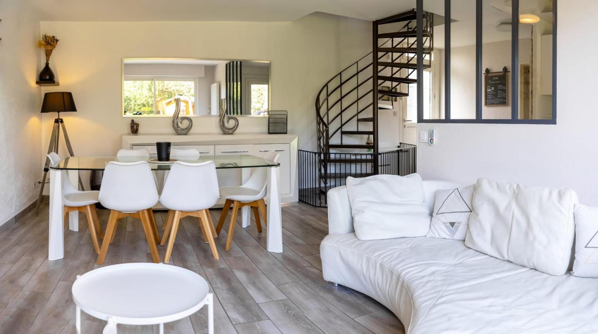 Villa Le Patio Garonne Maison 6 Personnes, Climatise, Netflix
